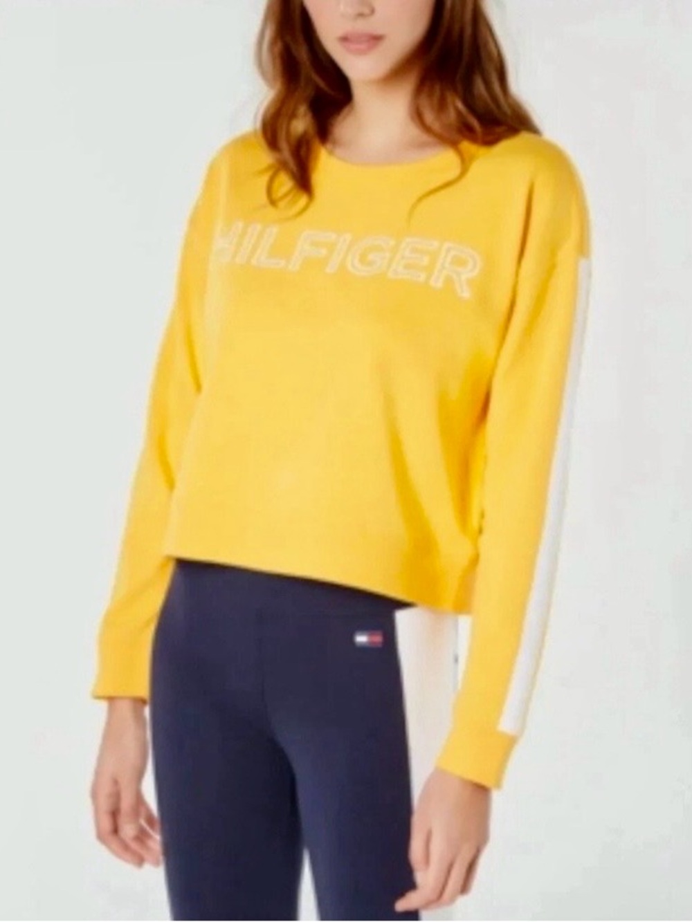 Tommy Hilfiger crewneck logo lightly cropped sweatshirt in goldenrod XL